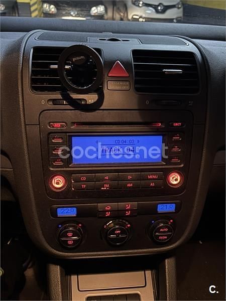 Negro Usado 2004 VW Golf IV Sportline Berlina | 3200 € (Precio justo) - Imagen 1/4