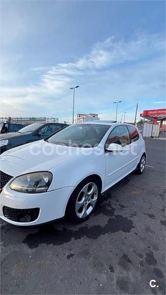 Usado VW Golf V GTI 200 CV (147 kW) 2007 Blanco Berlina
