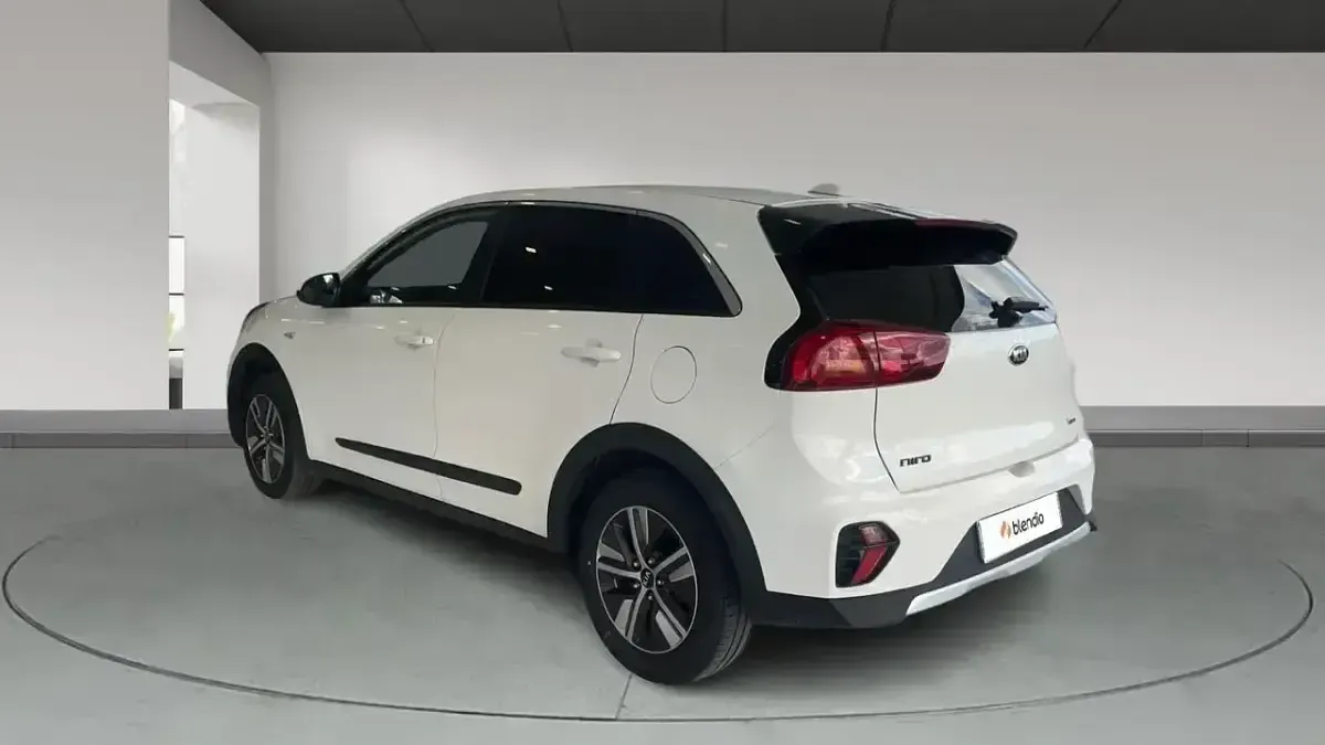 Usado Kia Niro 141 CV (103 kW) 2020 Blanco SUV