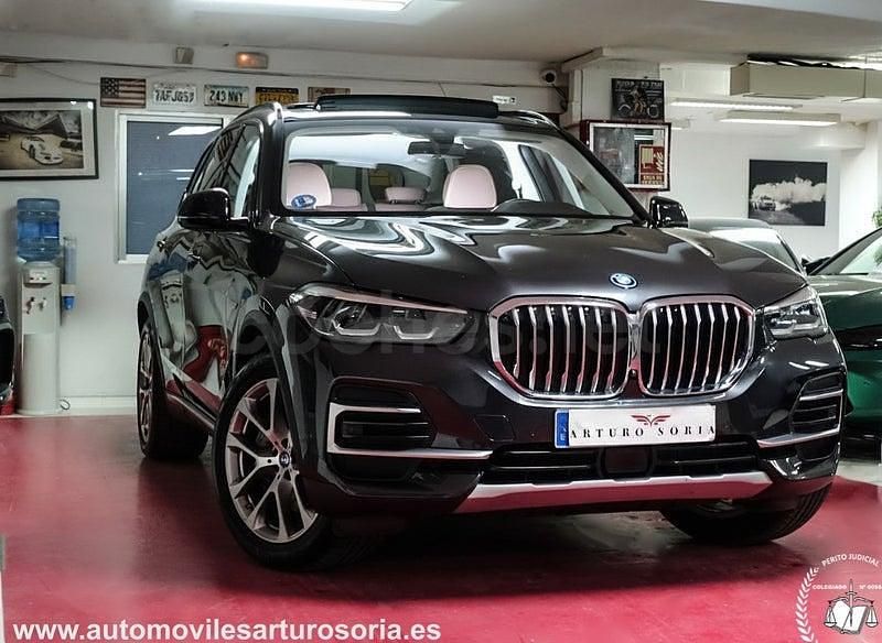 Usado BMW X5 Comfort Edition 394 CV (289 kW) 2022 Gris / plata SUV
