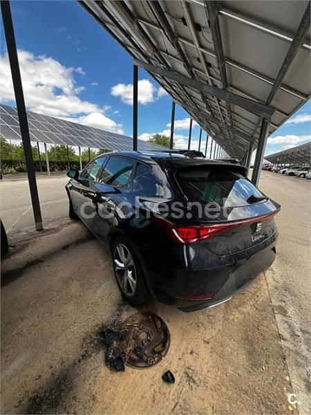 Usado Seat Leon FR 150 CV (110 kW) 2022 Azul Berlina