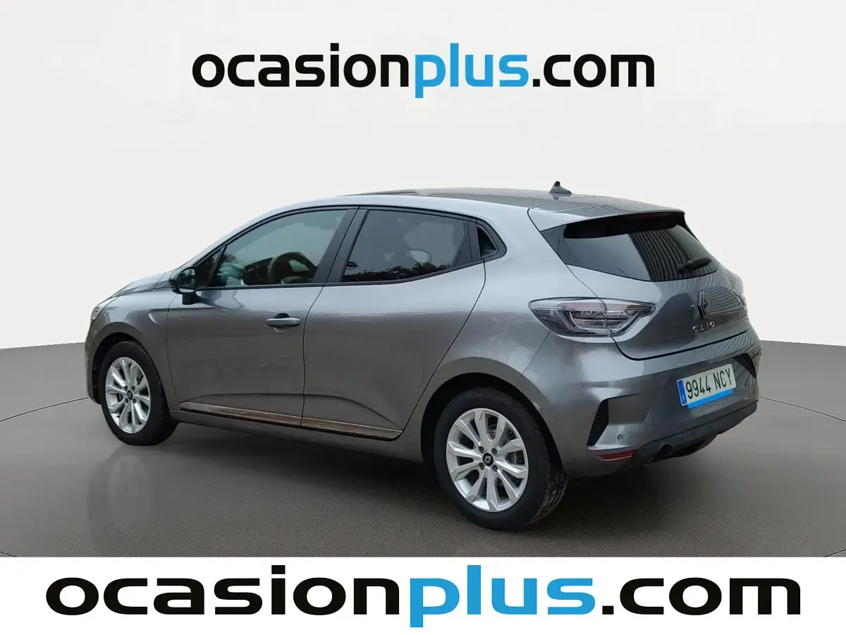 Usado Renault Clio Evolution 101 CV (74 kW) 2025 Gris Utilitario