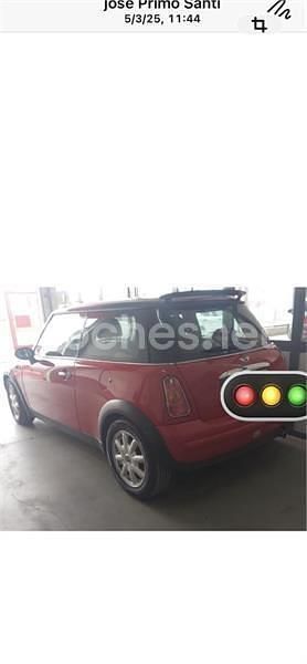 Usado Mini ONE 90 CV (66 kW) 2002 Rojo Utilitario