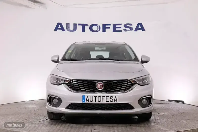 Usado Fiat Tipo Lounge 120 CV (88 kW) 2017 Plateado