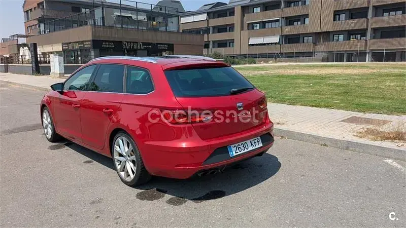 Usado Seat Leon ST FR 150 CV (110 kW) 2017 Rojo Familiar