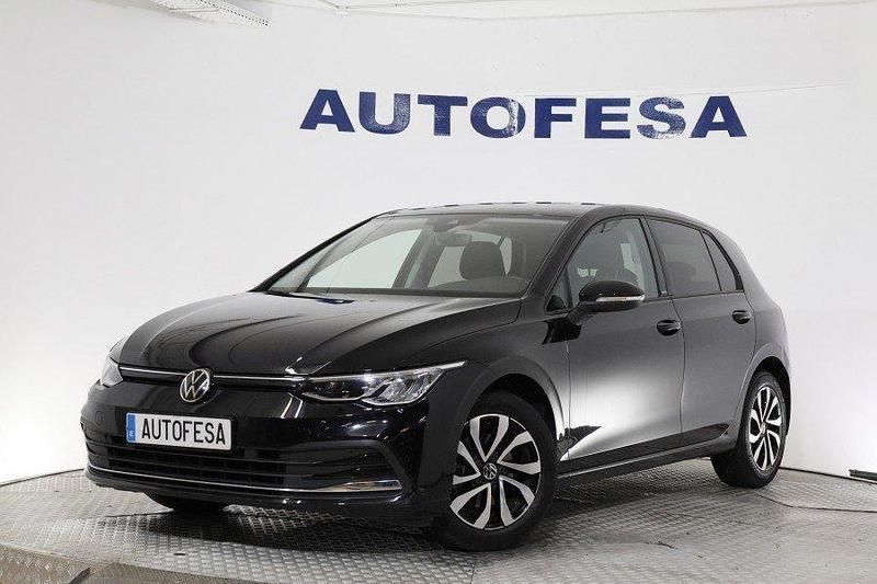 Negro Usado 2021 VW Golf VIII Advance Utilitario | 19.850 € (Buen precio) - Imagen 1/4