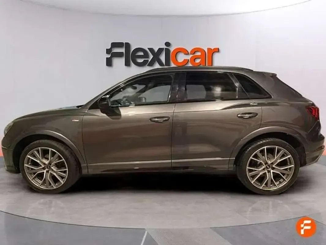Usado Audi Q3 Premium 150 CV (110 kW) 2025 Gris SUV