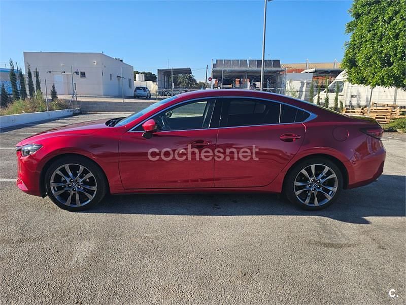 Usado Mazda 6 Luxury 175 HP (128 kW) 2016 Vermelho Sedan