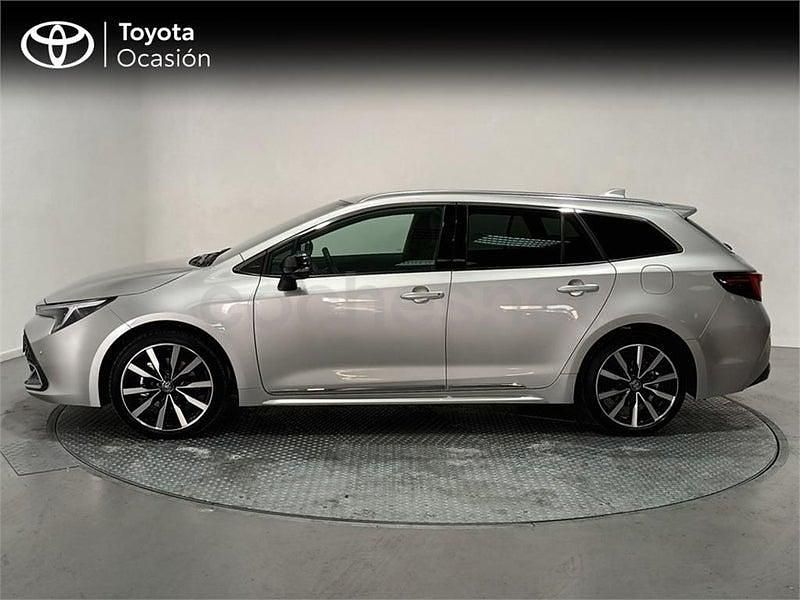 Usado Toyota Corolla Sport 196 CV (144 kW) 2025 Gris / plata Familiar