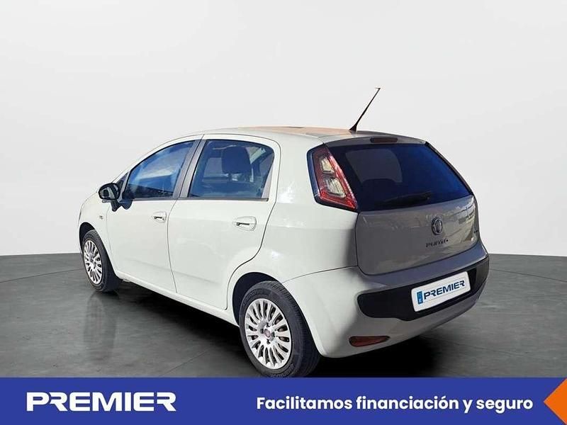 Usado Fiat Punto Active 65 CV (47 kW) 2010 Blanco Utilitario