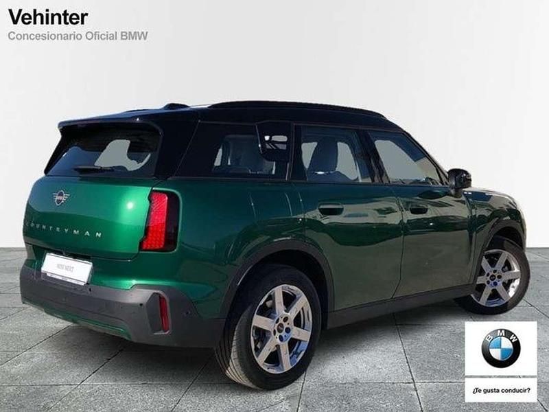 Usado Mini One D Countryman Essential 163 CV (119 kW) 2024 Verde SUV