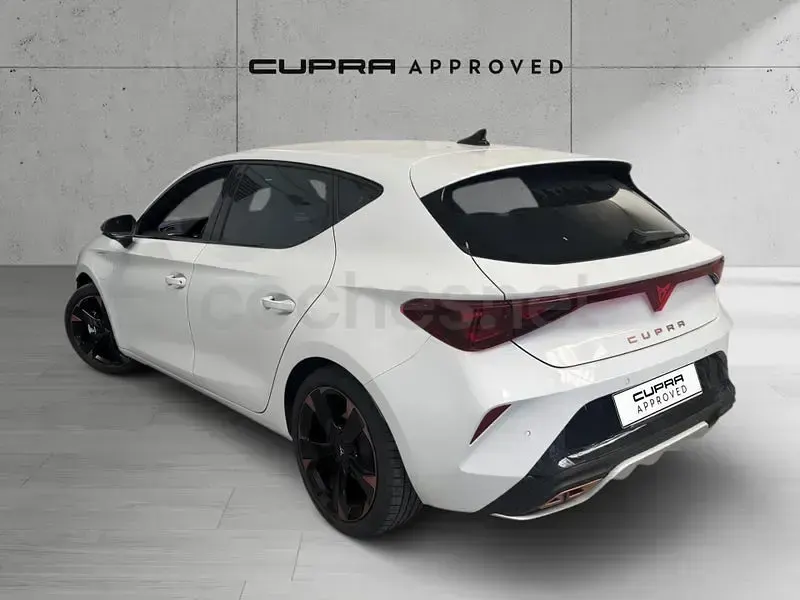 Usado Cupra Leon 204 CV (150 kW) 2025 Blanco Berlina