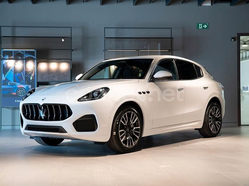 Blanco Nuevo 2025 Maserati Grecale SUV | 79.990 € (Un poco caro) - Imagen 1/4