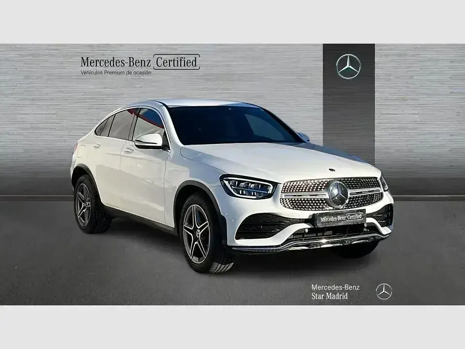 Używany Mercedes GLC220 AMG line 194 KM (142 kW) 2022 Biały Coupe