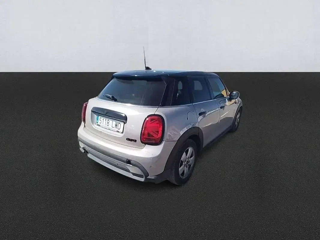 Usado Mini Cooper 136 CV (100 kW) 2022 Gris Utilitario