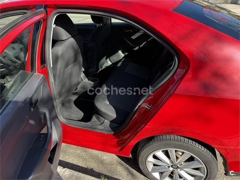 Rojo Usado 2014 Seat Toledo Reference Berlina | 6800 € (Precio justo) - Imagen 1/3