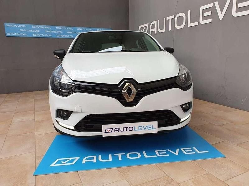 Begagnad Renault Clio IV Business 75 HK (55 kW) 2019 Vit Halvkombi
