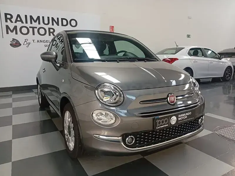 Usado Fiat 500C Dolcevita 70 CV (51 kW) 2024 Gris / plata Descapotable
