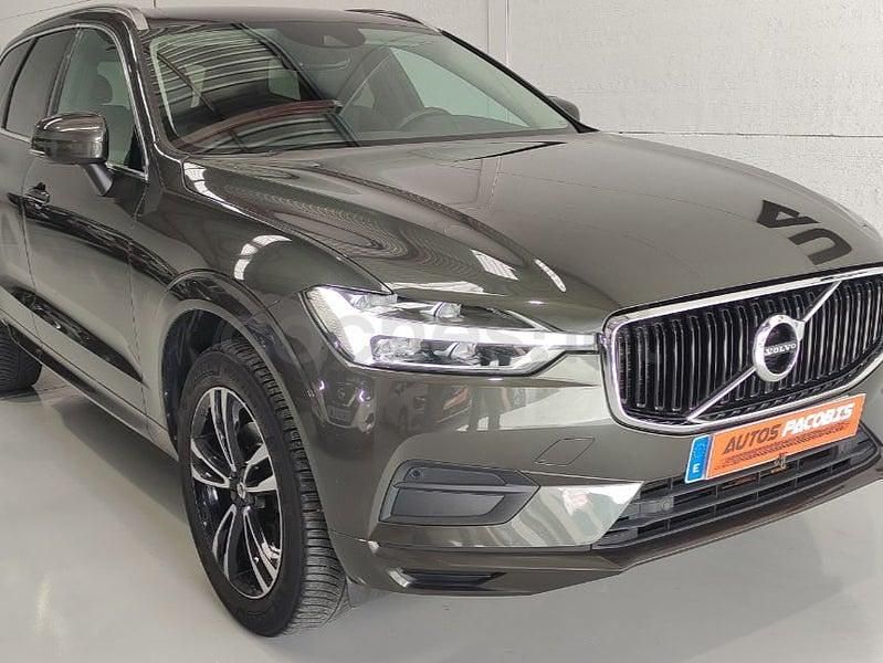 Usado Volvo XC60 Momentum 190 CV (139 kW) 2019 Gris / plata SUV