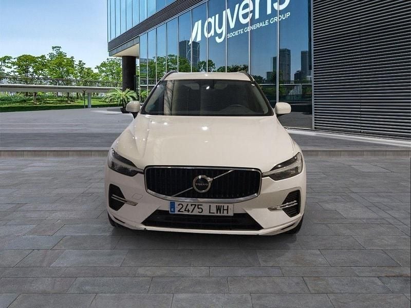 Usado Volvo XC60 Momentum 197 CV (144 kW) 2022 Blanco SUV
