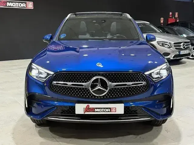 Usado Mercedes GLC300e 313 CV (230 kW) 2025 Azul SUV