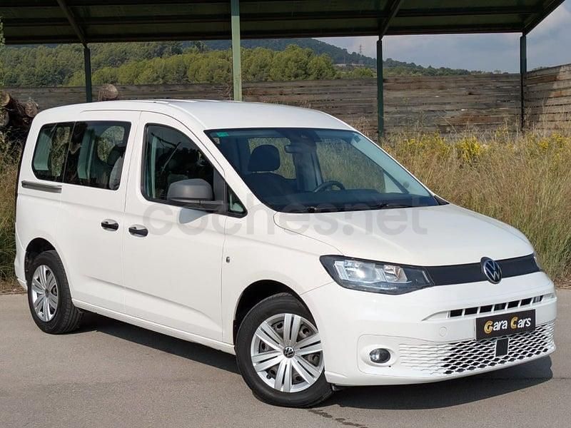 Usado VW Caddy 102 CV (75 kW) 2021 Blanco Monovolumen