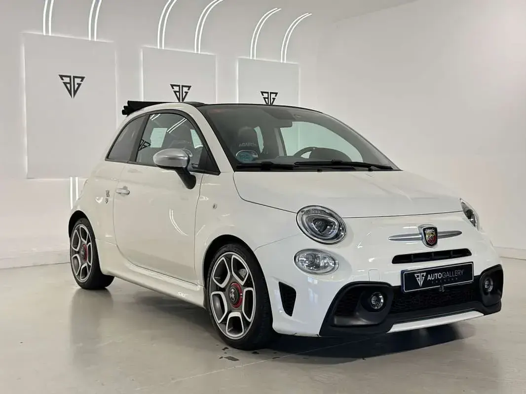 Usado Abarth 595C Turismo 165 CV (121 kW) 2021 Blanco Descapotable