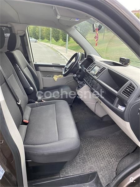 Occasion VW Caravelle Trendline 102 ch (75 kW) 2017 Marron Van