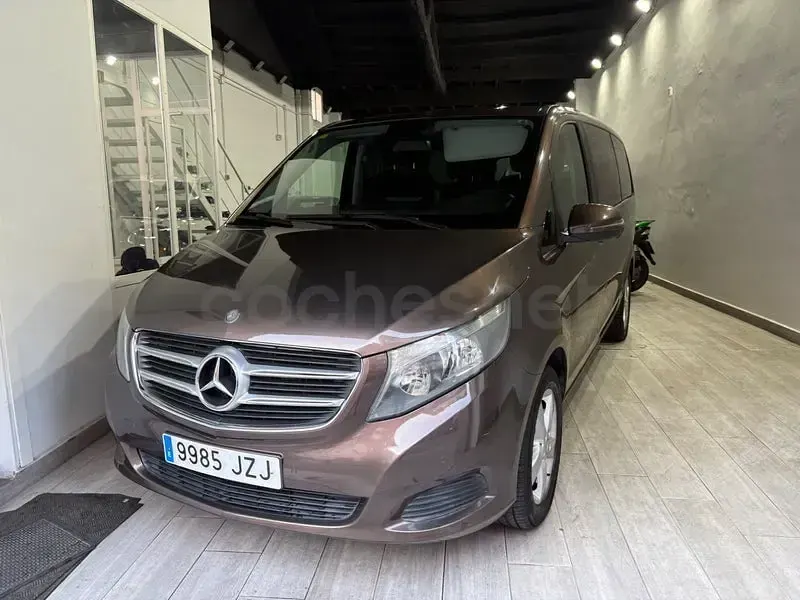 Usado Mercedes V200 136 CV (100 kW) 2017 Marrón Monovolumen