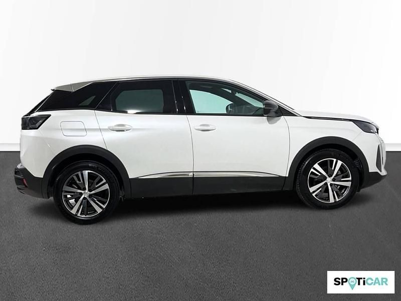 Usado Peugeot 3008 Allure 130 CV (95 kW) 2024 Blanco SUV