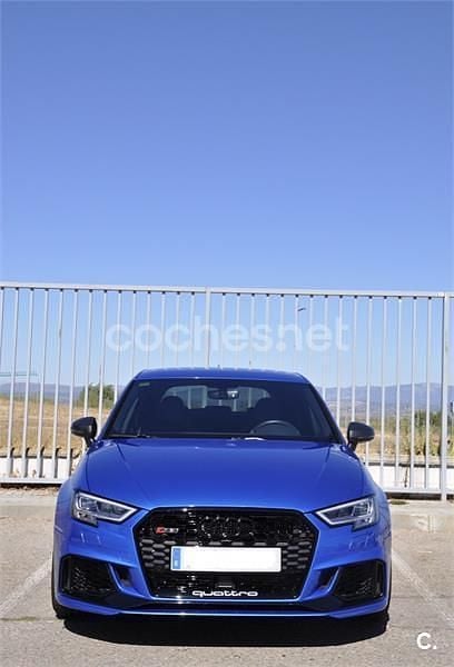 Usado Audi RS3 400 CV (294 kW) 2018 Azul Berlina