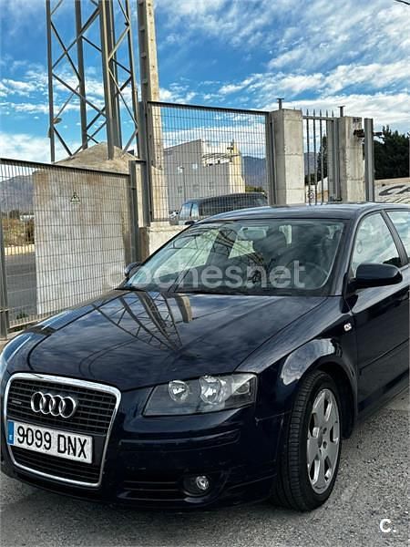Azul Usado 2005 Audi A3 Sportback Ambition Utilitario | 4300 € (Precio justo) - Imagen 1/4