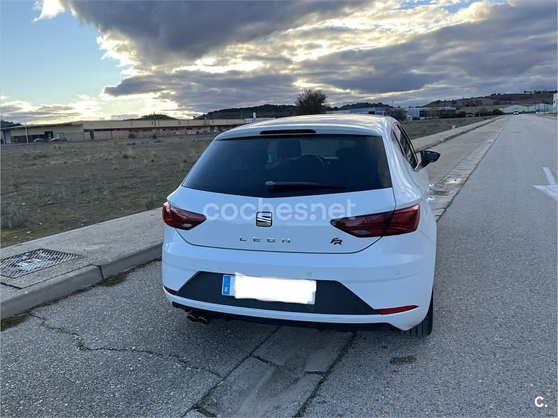 Usado Seat Leon FR 150 CV (110 kW) 2018 Blanco Berlina