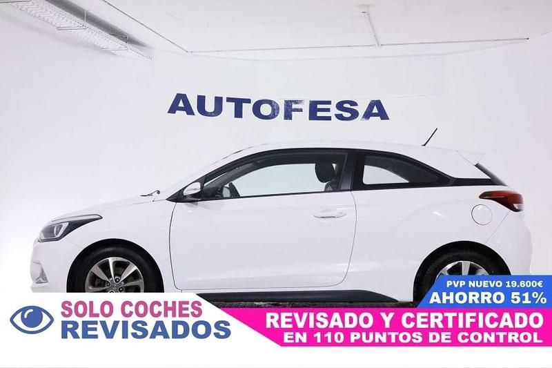 Usado Hyundai Coupé 101 CV (74 kW) 2017 Blanco Coupe