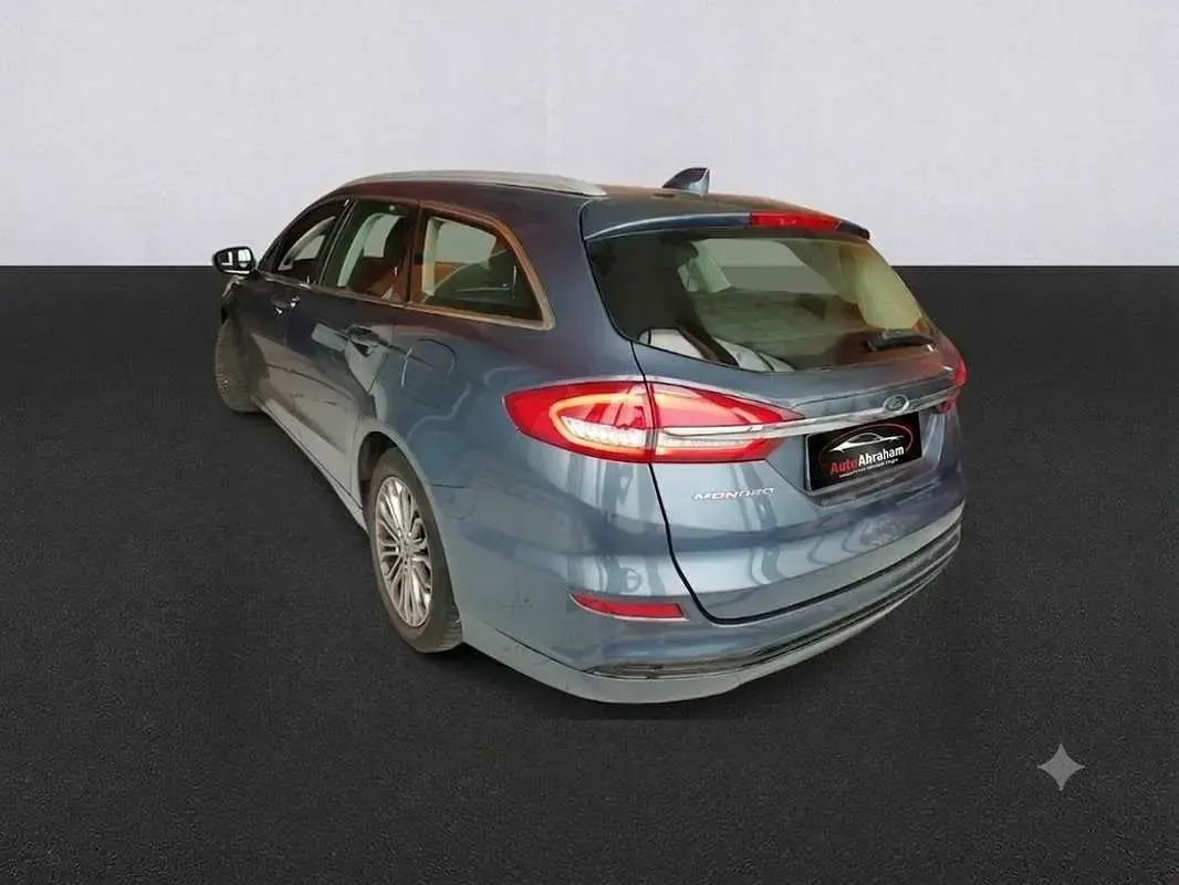Usado Ford Mondeo Titanium 150 CV (110 kW) 2021 Azul Familiar