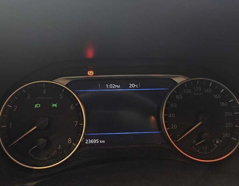 Usado Nissan Juke N-Connecta 114 CV (83 kW) 2024 Plateado SUV