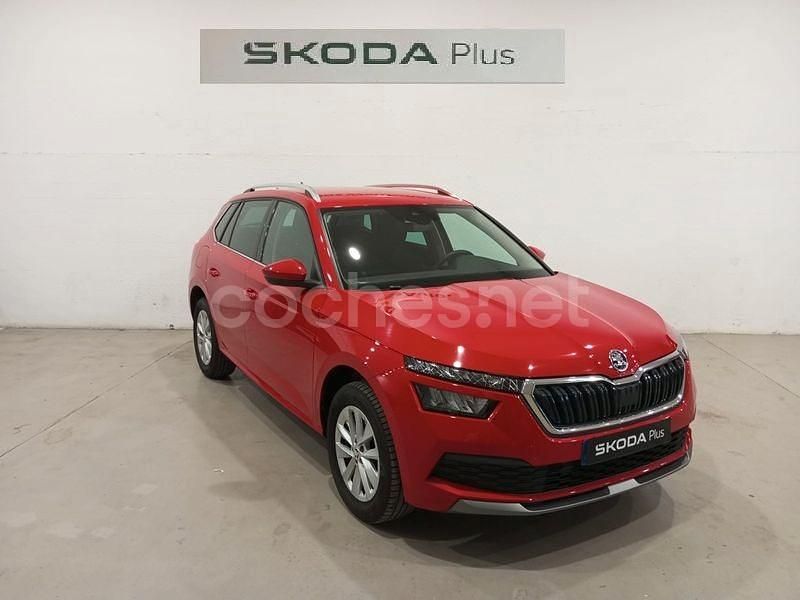 Usado Skoda Kamiq Ambition 110 CV (80 kW) 2023 Rojo SUV
