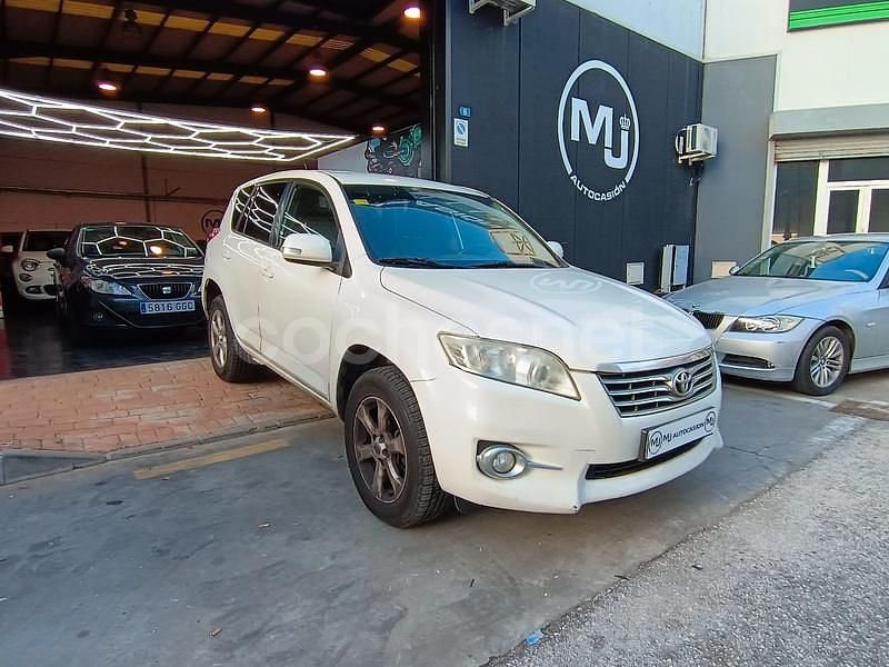Blanco Usado 2011 Toyota RAV4 Executive SUV | 9490 € (Buen precio) - Imagen 1/4