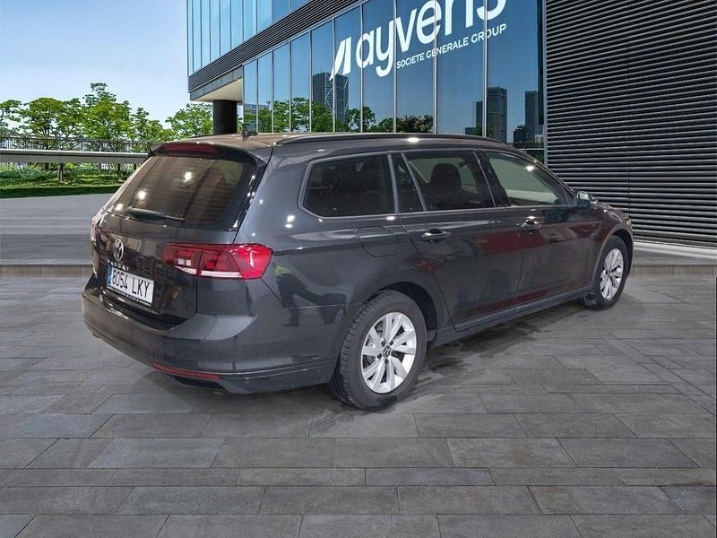 Usado VW Passat Business 122 CV (89 kW) 2020 Gris Familiar
