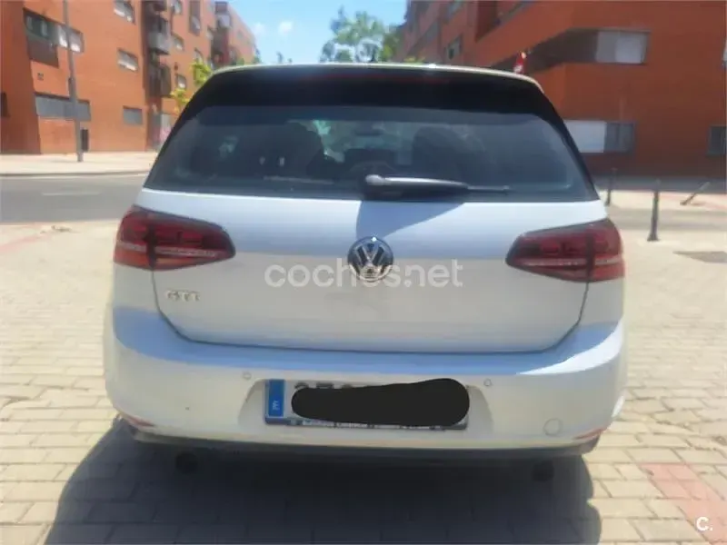 Usado VW Golf VII GTI 220 CV (161 kW) 2017 Blanco Berlina