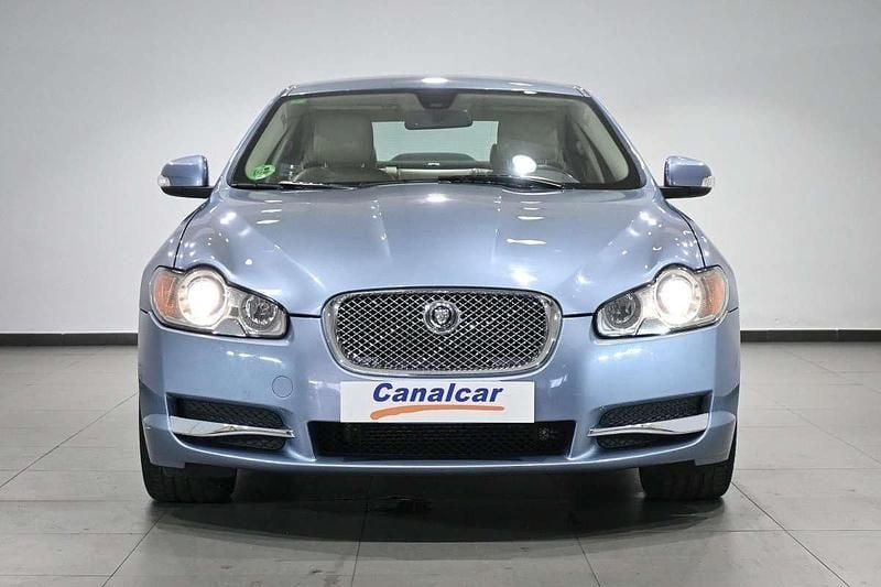 Usado Jaguar XF Premium Luxury 298 CV (219 kW) 2008 Azul Berlina