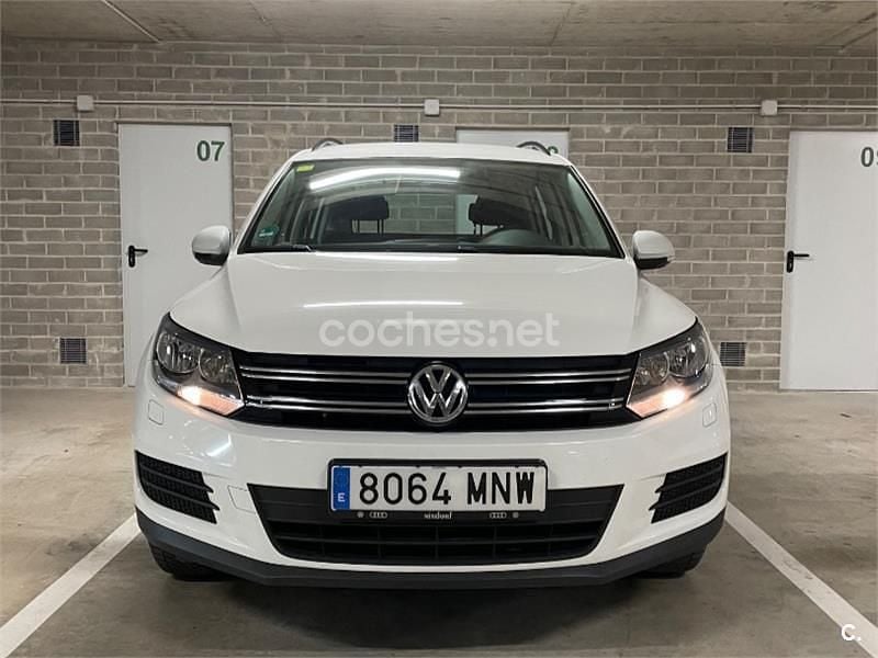 Usado VW Tiguan Edition 125 CV (91 kW) 2015 Blanco SUV