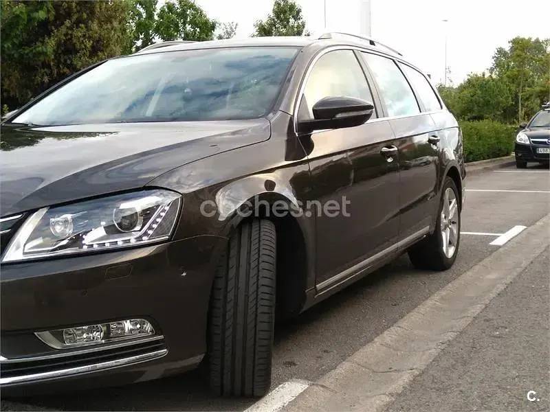 Usado VW Passat Highline 140 HP (102 kW) 2014 Castanho Carrinha
