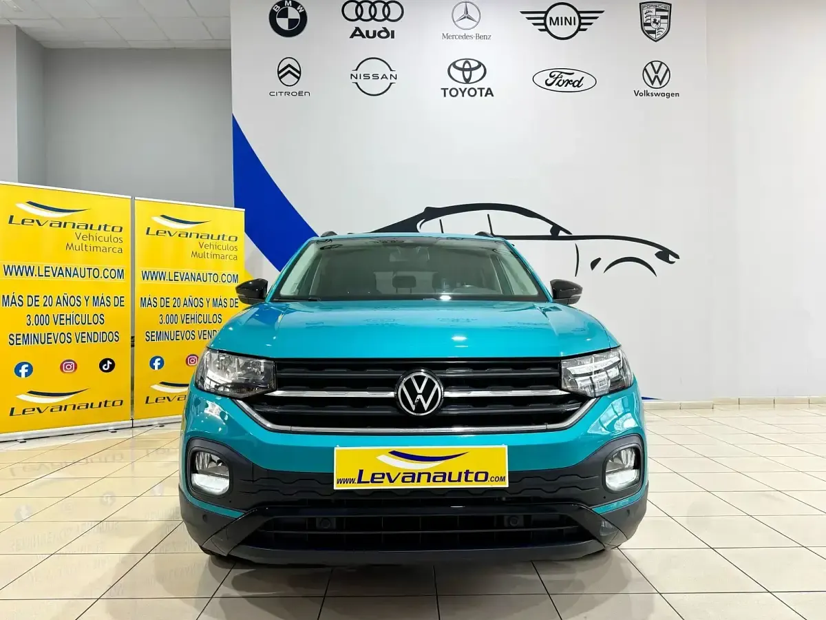 Usado VW T-Cross Advance 95 CV (69 kW) 2021 Azul SUV
