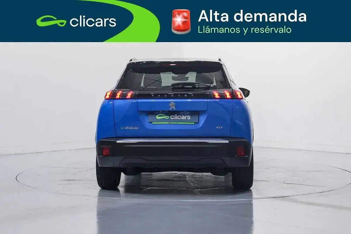 Usado Peugeot e-2008 GT 100 kW (136 CV) 2023 Azul SUV