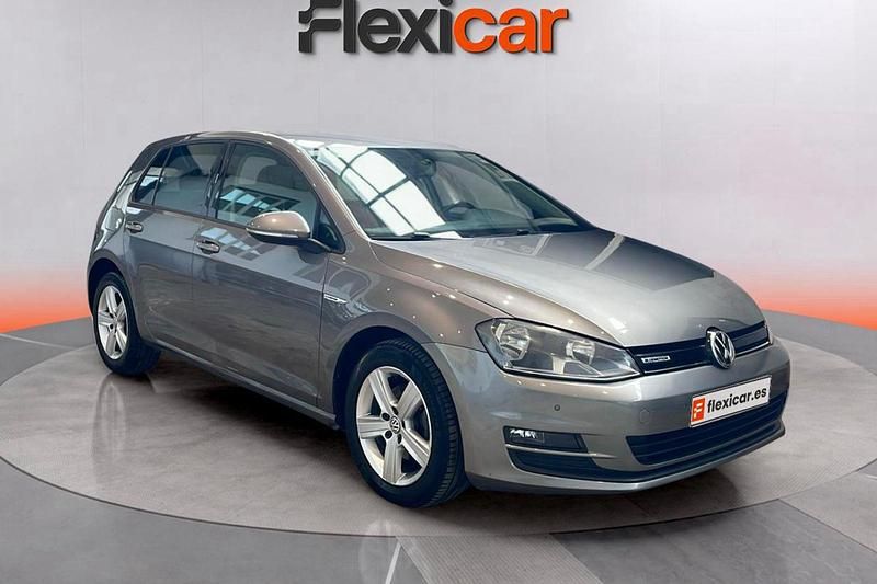 Beige Usado 2016 VW Golf VII Advance Berlina | 10.470 € (Super precio) - Imagen 1/4