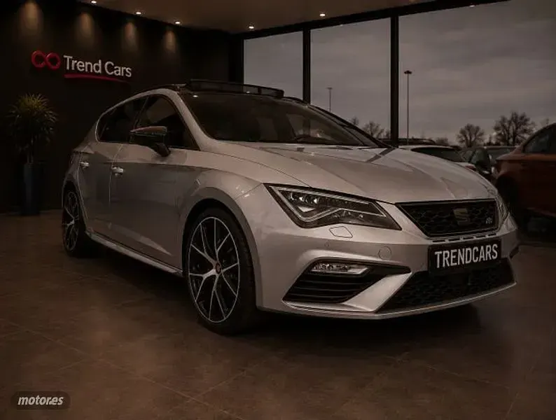 Usado Seat Leon ST 300 CV (220 kW) 2020 Gris Familiar