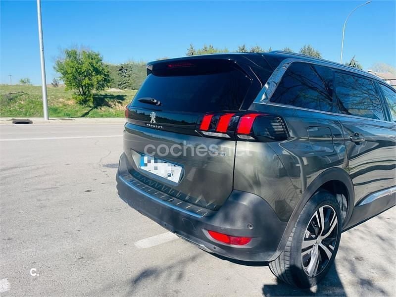 Usado Peugeot 5008 GT-line 165 CV (121 kW) 2017 Gris / plata SUV