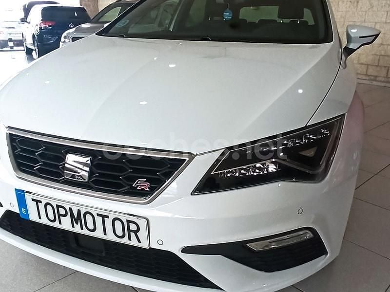 Usado Seat Leon FR 150 CV (110 kW) 2020 Blanco Familiar
