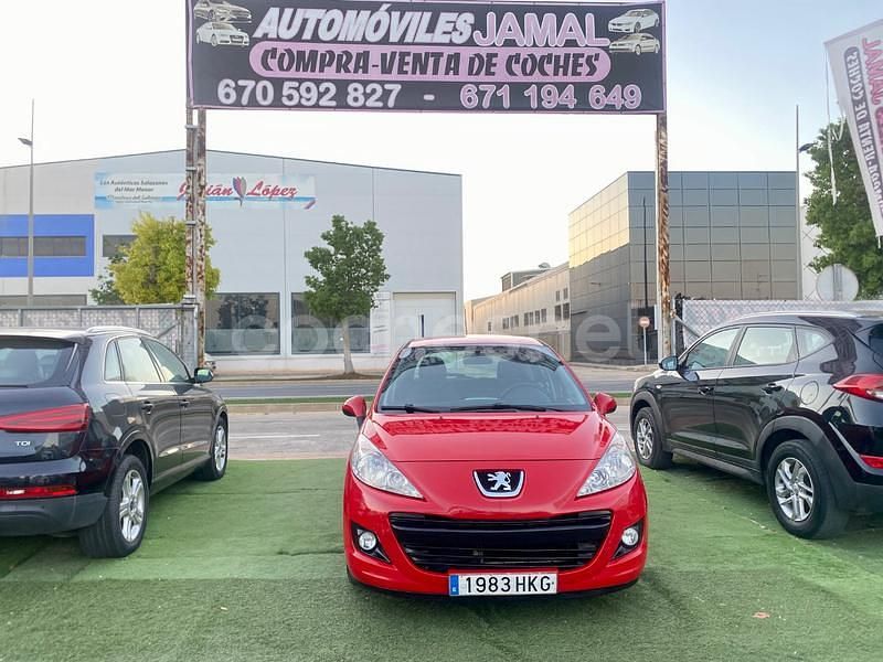 Usado Peugeot 207 Access 70 CV (51 kW) 2012 Rojo Berlina